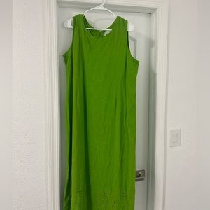 Vintage Green Maxi Dress With Embroidered Flowers